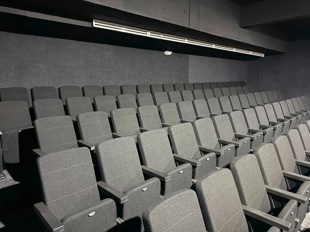 Butacas de auditorio tapizadas
