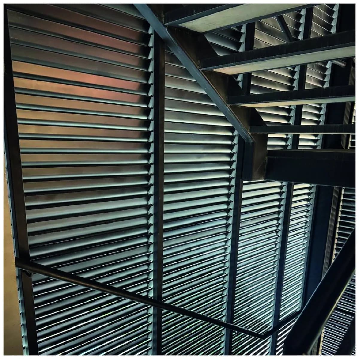 Sun Louver 84R SL · 1