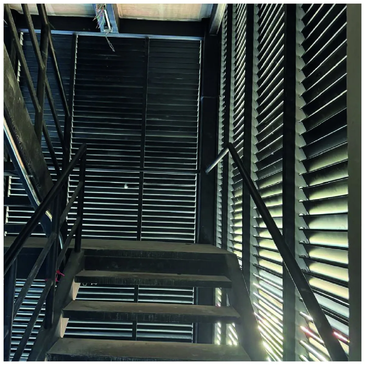 Sun Louver 84R SL · 2