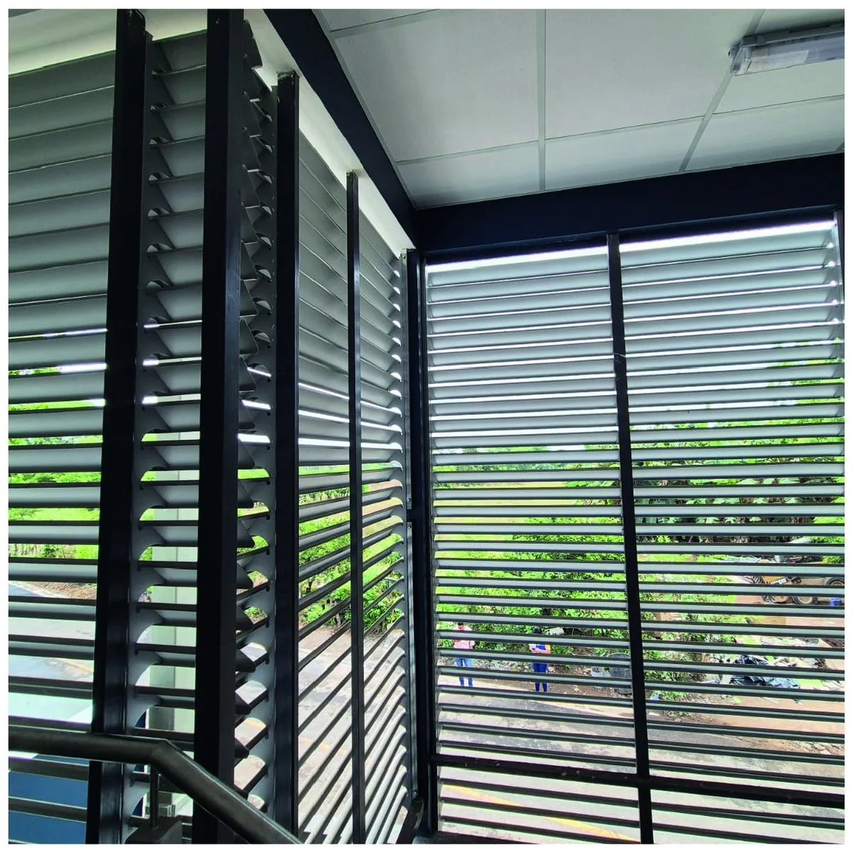 Sun Louver 84R SL · 6