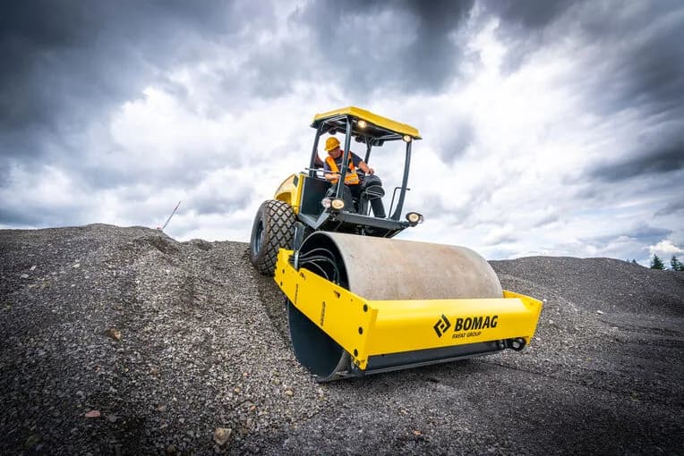 Rodillo de suelo BW 215 D-5