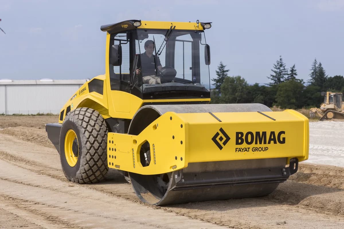 Rodillo autopropulsado BW 219 DH-5 PL