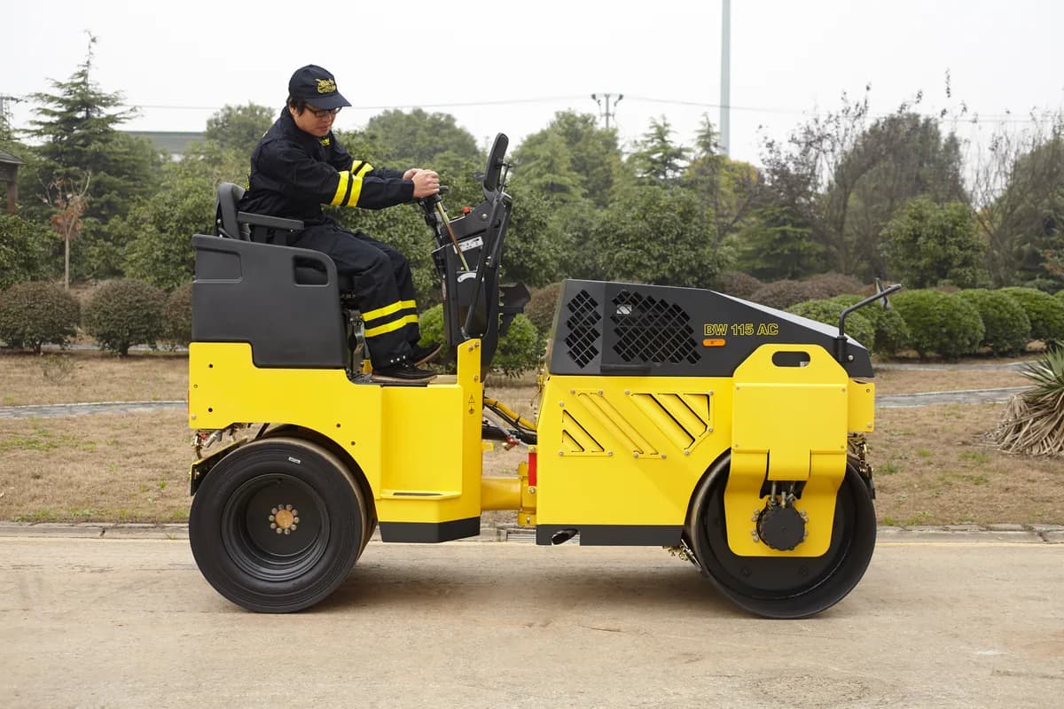 BW 115 AC-5 light tandem roller