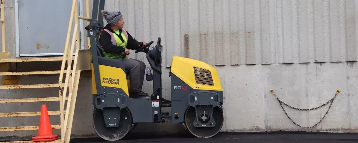 Compactador RD12A-90