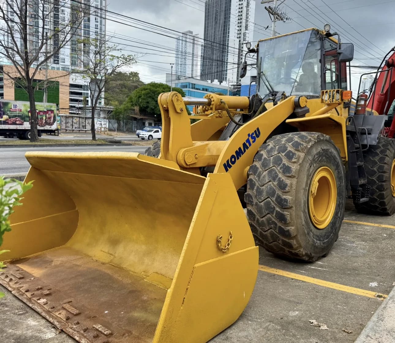 Komatsu WA470-6 — 3